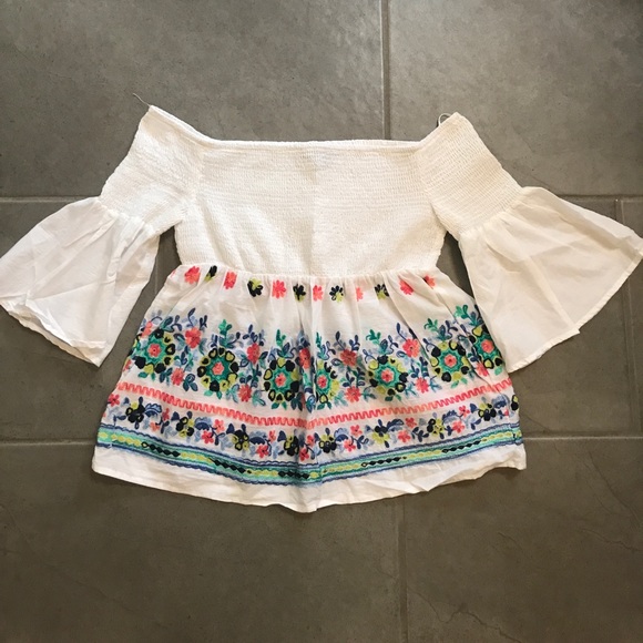 Beautiful boho embroidered top size small - Picture 4 of 7